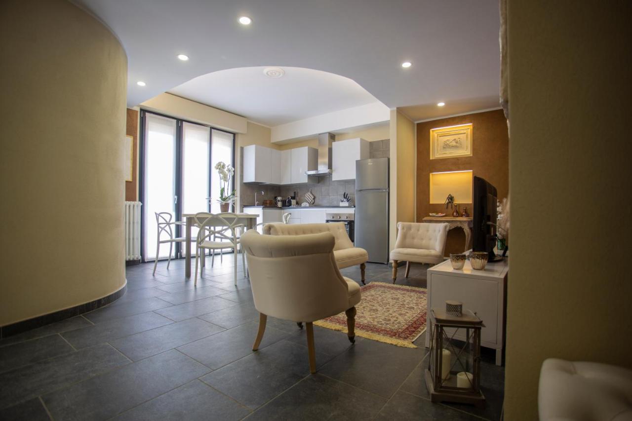 Elga'S Apartment - Your Charming Stay On Lake Orta ペッテナスコ エクステリア 写真